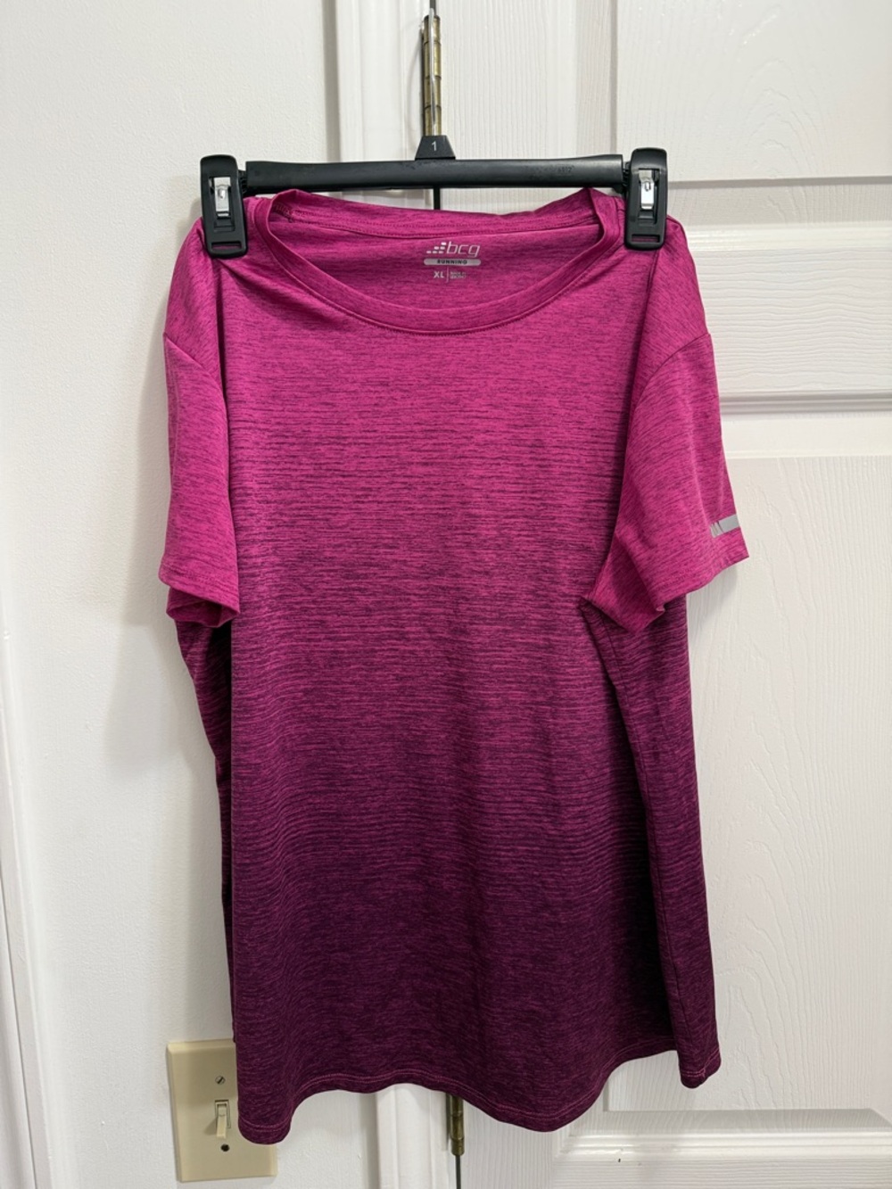 bcg Women's Pink to Deep Pink Ombre Short Sleeve Tee